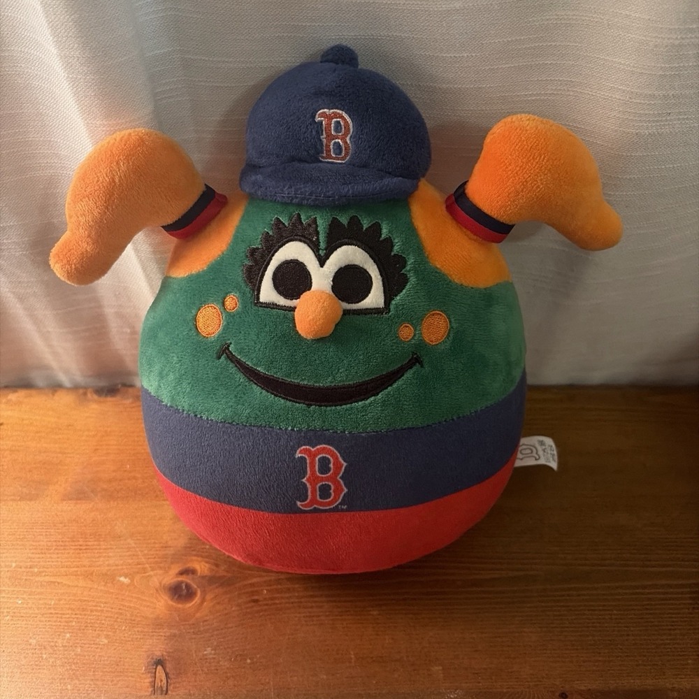 Tessie Plush Fenway 2025 Boston Red Sox Promo Toy SGA